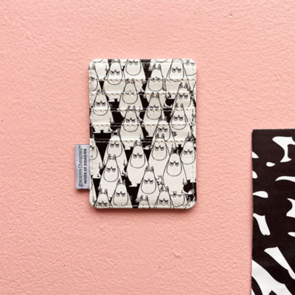 House of Disaster Tuohtunut Muumi Korttikotelo