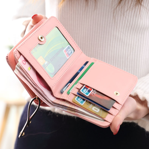 Kissayst&auml;v&auml;n lompakko &ndash; Musta