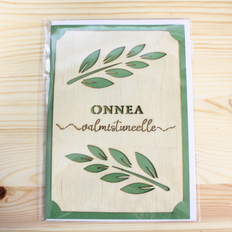 Ylioppilas puukortti vihre&auml; "Onnea Valmistuneelle" kaksiosainen