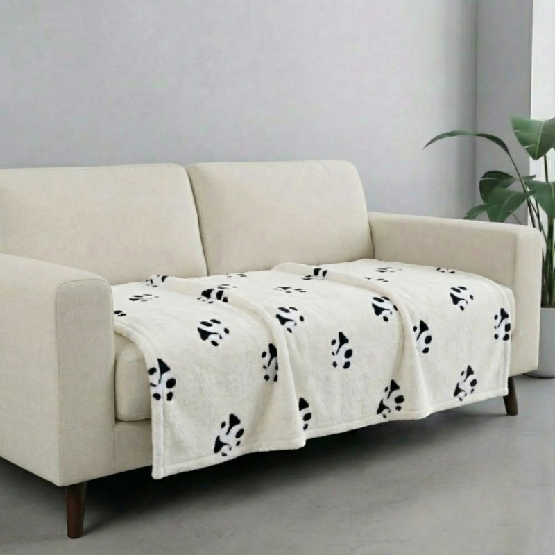 Muhkea Panda-fleece torkkupeitto