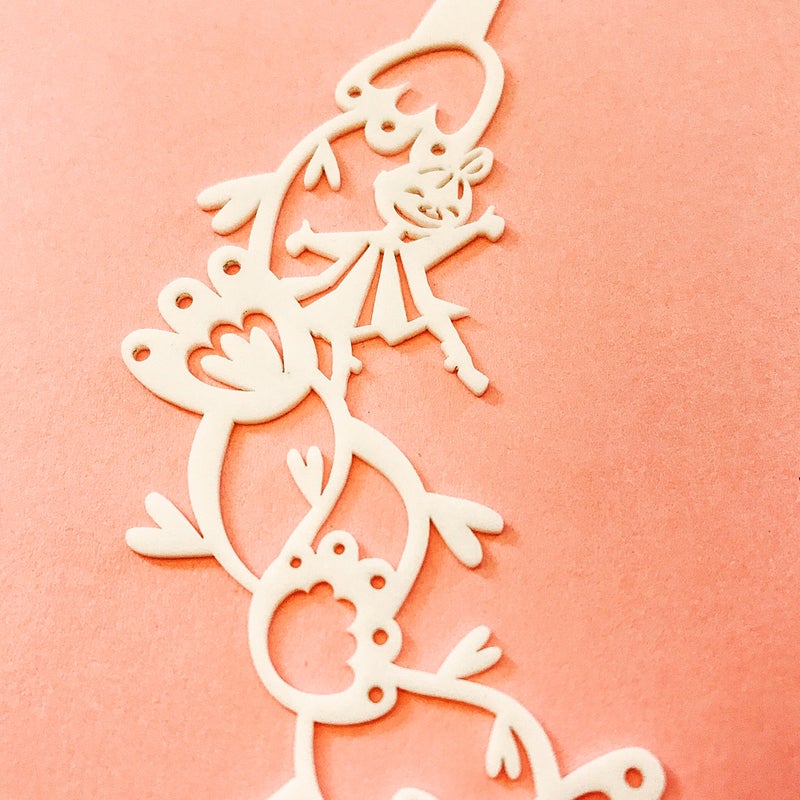 Coruu Pikku Myy Satumainen Kaulakoru, valkoinen