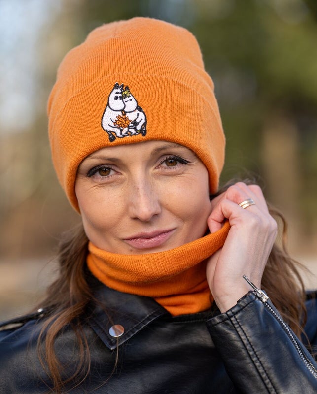 KiOma Muumi merinovillainen pipo Kuura, oranssi Muumipekko ja Niiskuneiti